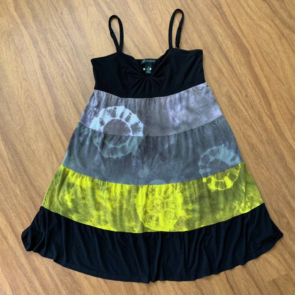 ✨Custom✨ Tie-Dye Bumble Bee Dress